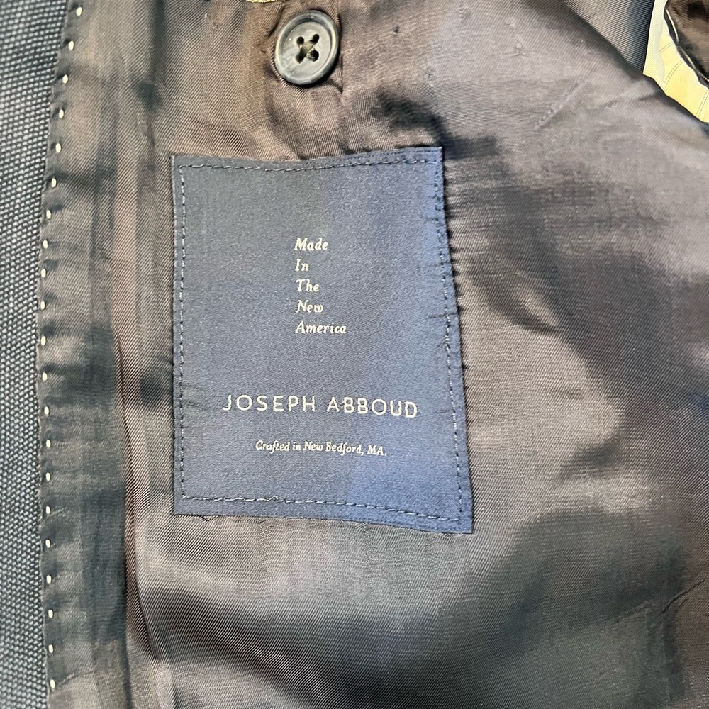 Joseph Abboud Gray Sport Coat with Notched Lapels - Picture 7 of 9